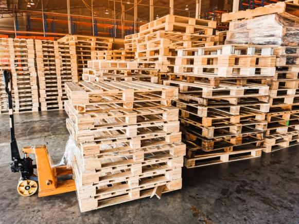 ramassage de palette de transport